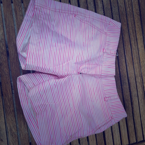 Vineyard Vines Shorts - Picture 1 of 2